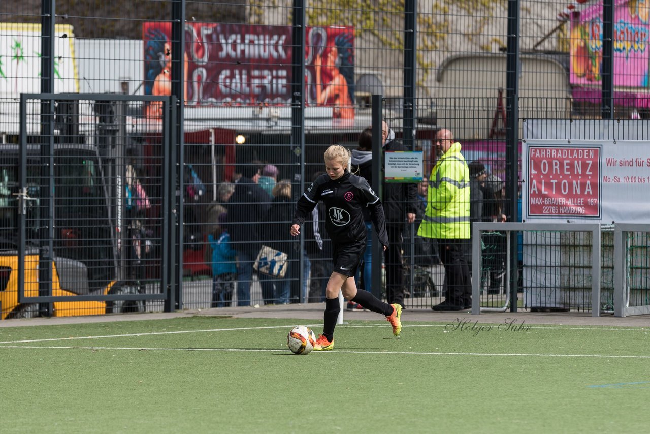 Bild 103 - B-Juniorinnen St.Pauli - C-Juniorinnen SV Steinhorst : Ergebnis: 1:2